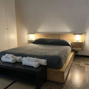 La Finestra Su Savona, Savona
